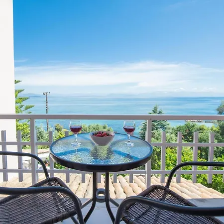 Eden Sea View Apartment Mesongi