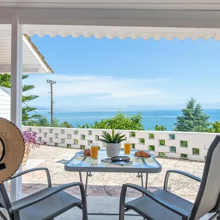 Eden Sea View Mesongi