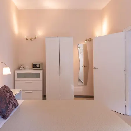 Eden Sea View Apartment