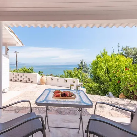 Eden Sea View Apartment *